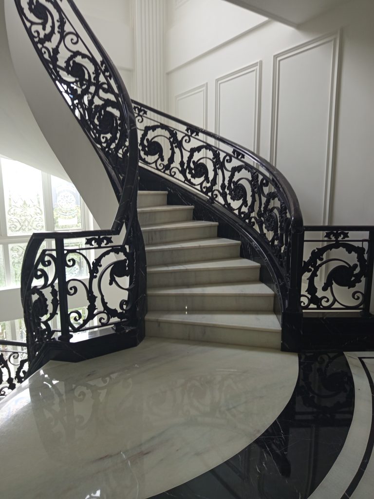 railing tangga layang PIK